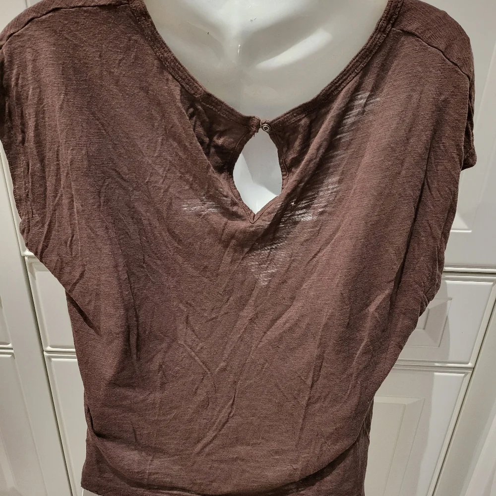 Top - Picture 2 of 3